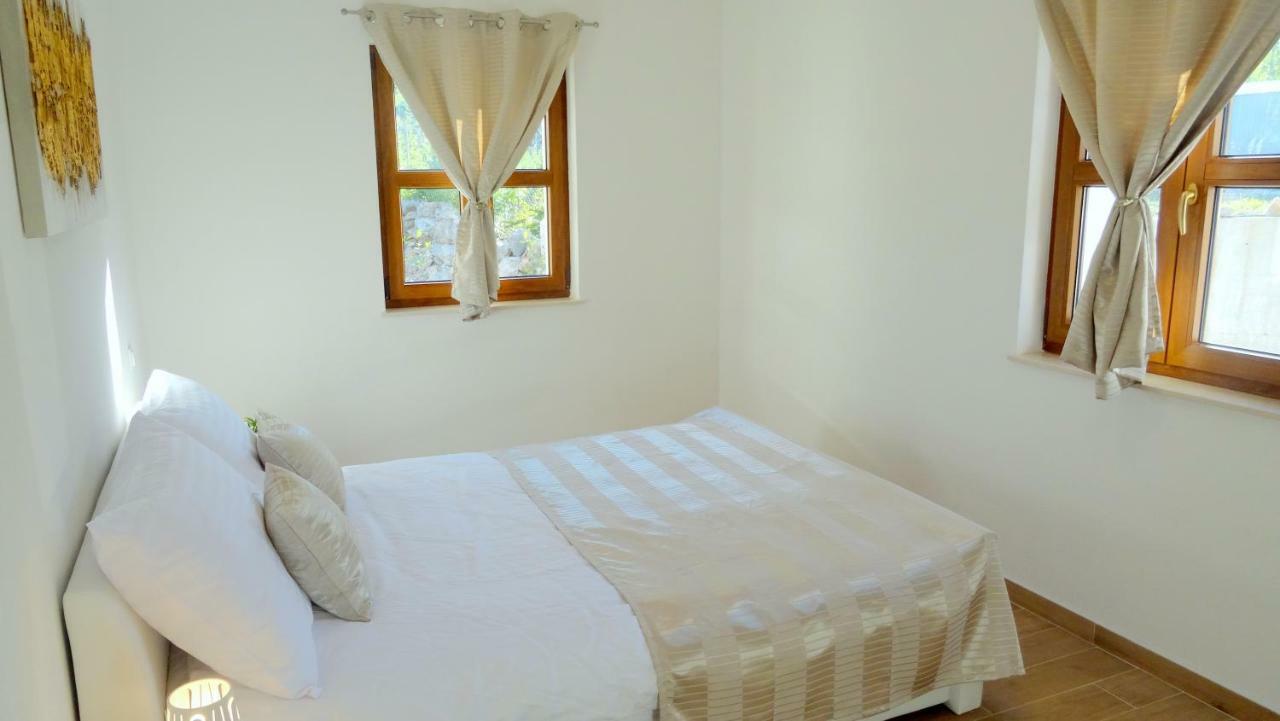 Villa Anna Kornic Bagian luar foto