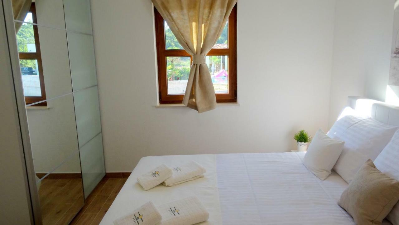 Villa Anna Kornic Bagian luar foto