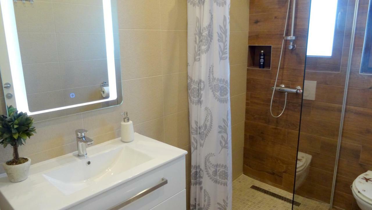 Villa Anna Kornic Bagian luar foto